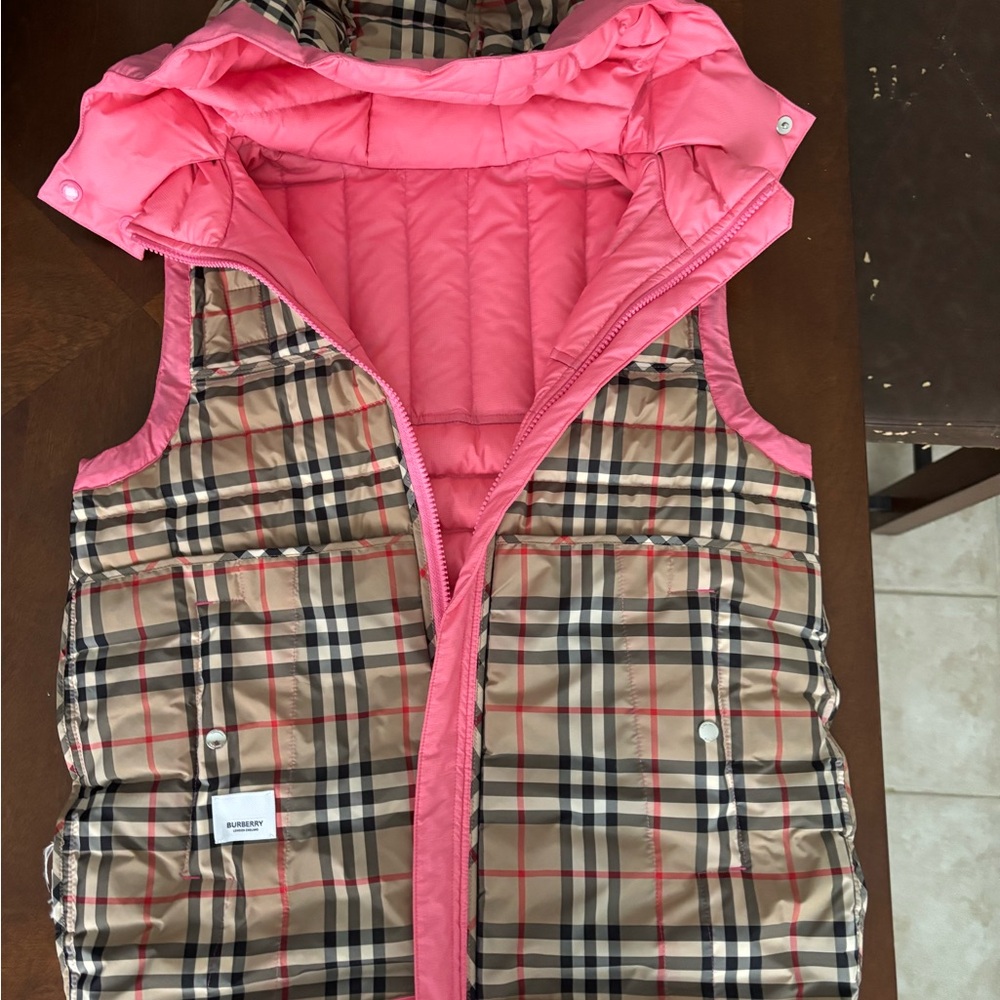 Burberry Pink Reversible Girls/Womens Vest with hood